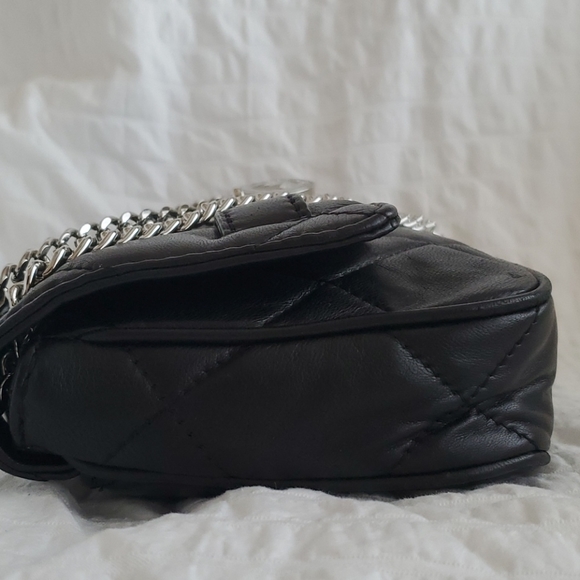 MK Michael Kors Hamilton Leather Clutch Handbag - Picture 4 of 16